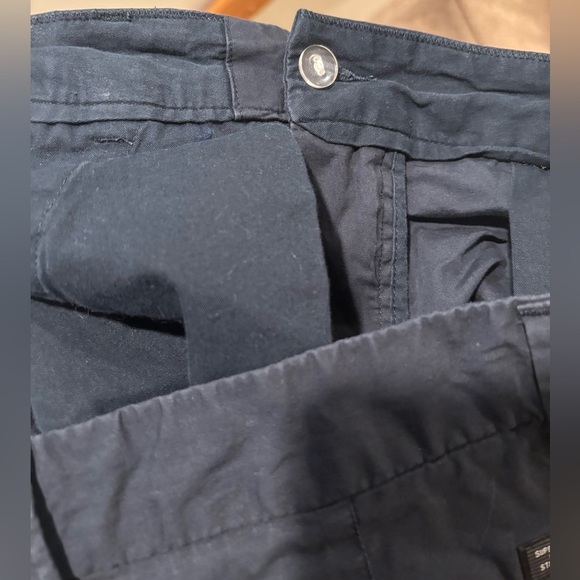 Superdry Studios Men’s Chino 8” Short in Navy, Size 34 - Picture 9 of 11
